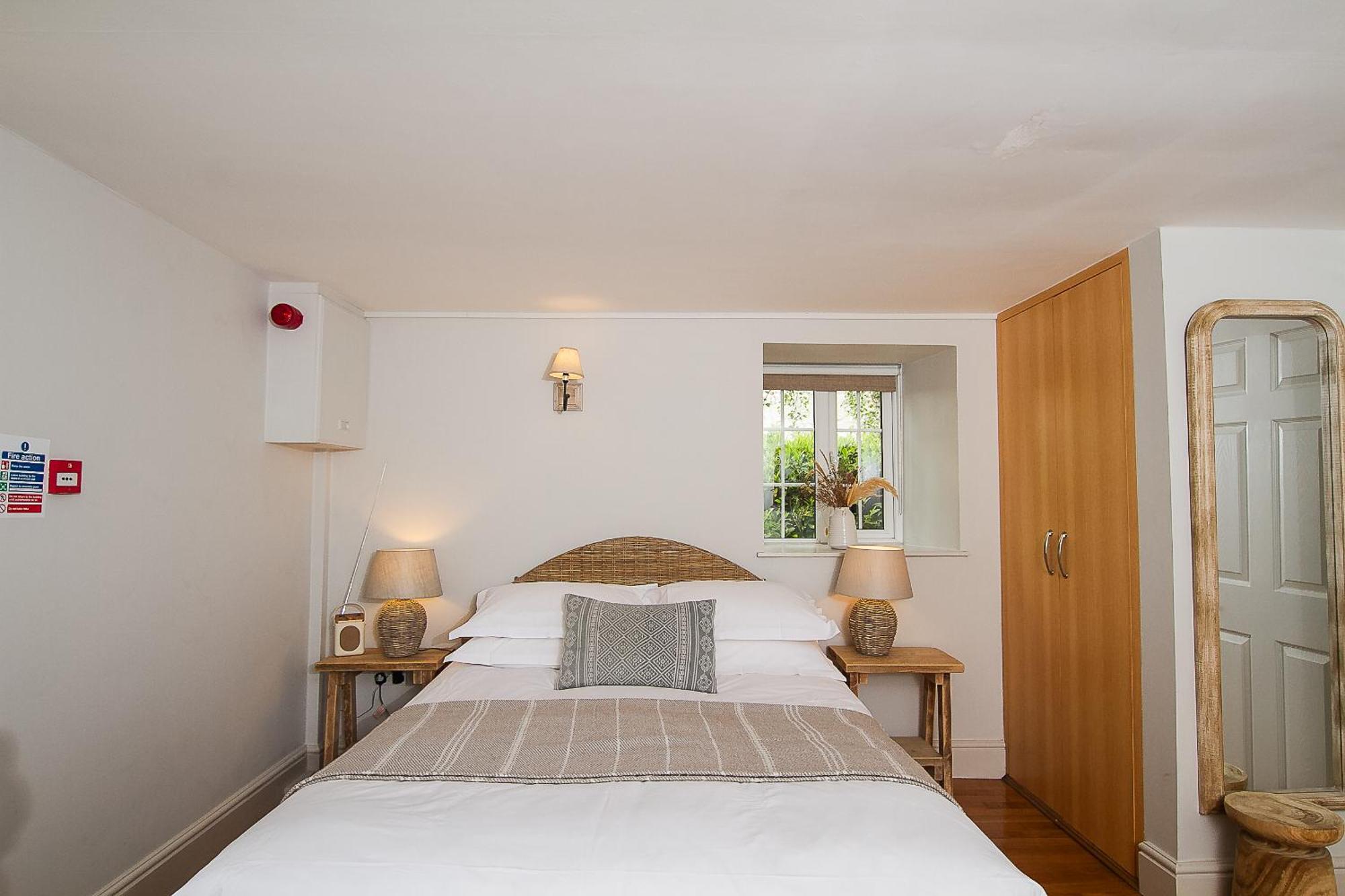 Winyard'S Gap Inn South Perrott Room photo